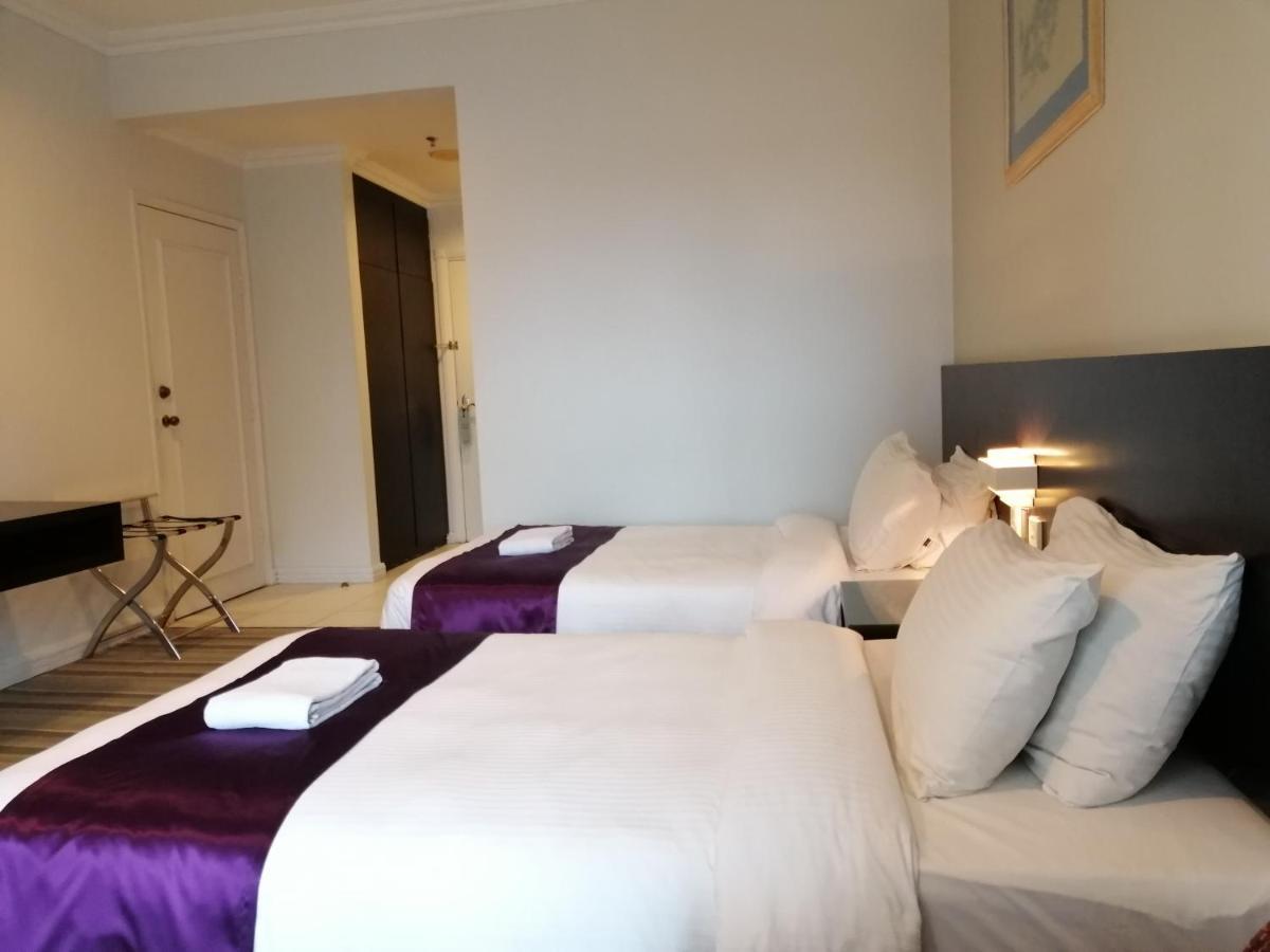 Stayinn Gateway Hotel Apartment Kuching Esterno foto