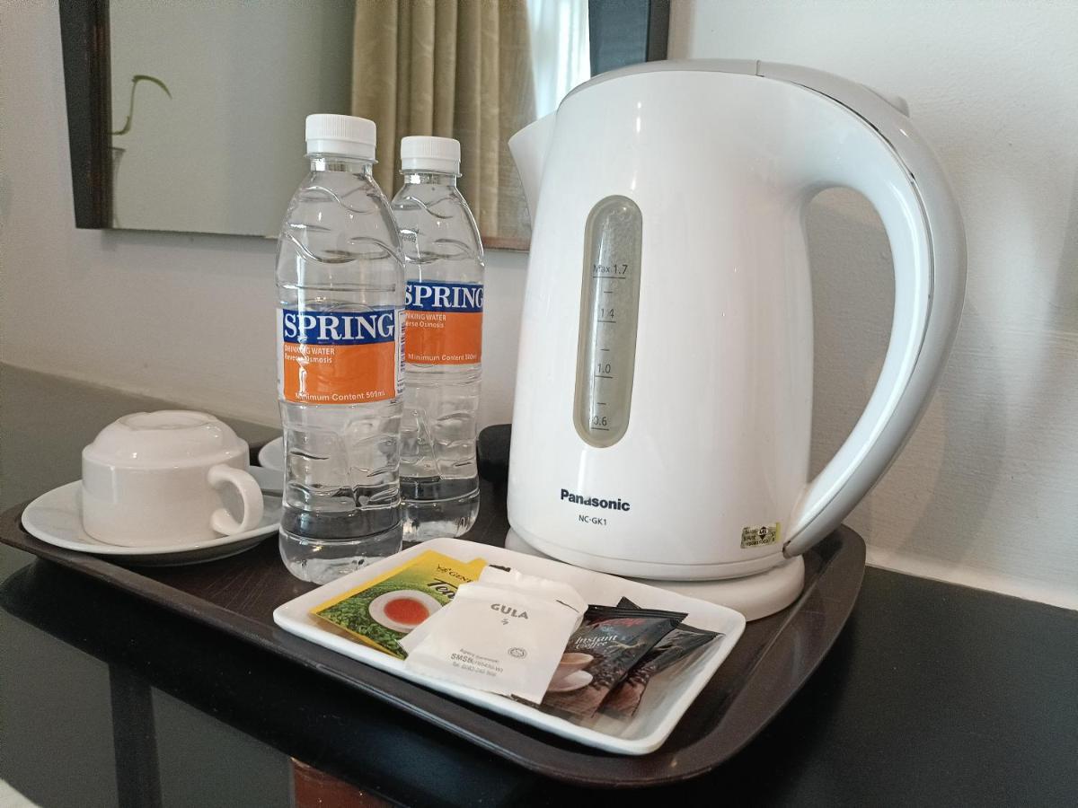 Stayinn Gateway Hotel Apartment Kuching Esterno foto