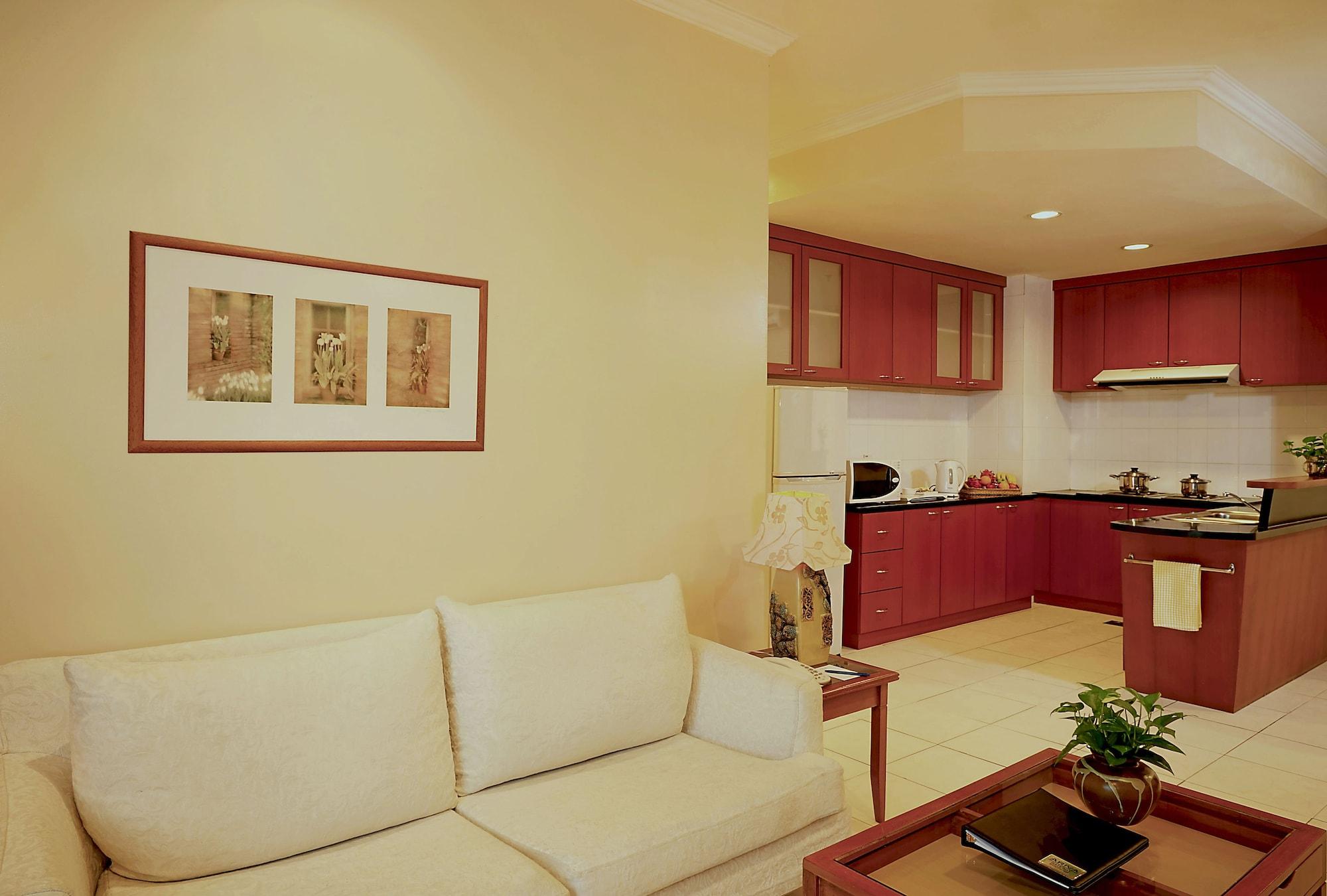 Stayinn Gateway Hotel Apartment Kuching Esterno foto