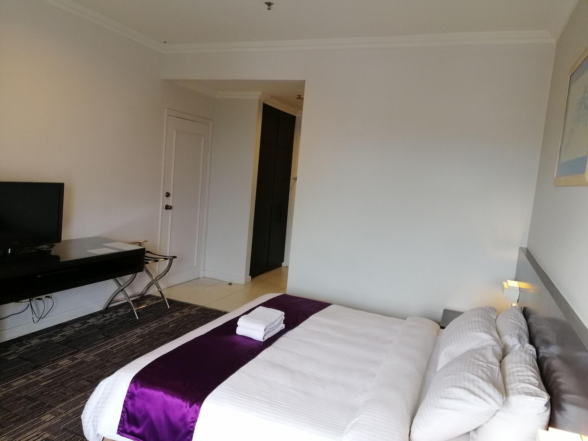 Stayinn Gateway Hotel Apartment Kuching Esterno foto