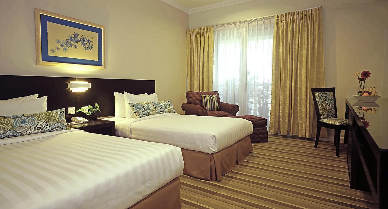 Stayinn Gateway Hotel Apartment Kuching Esterno foto